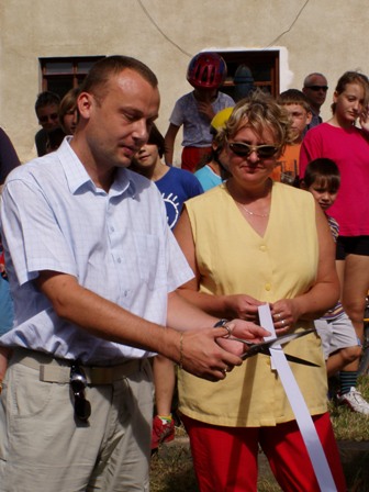 Přestřižení pásky